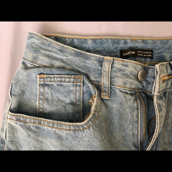 Flared Jeans. - Picture 2 of 3